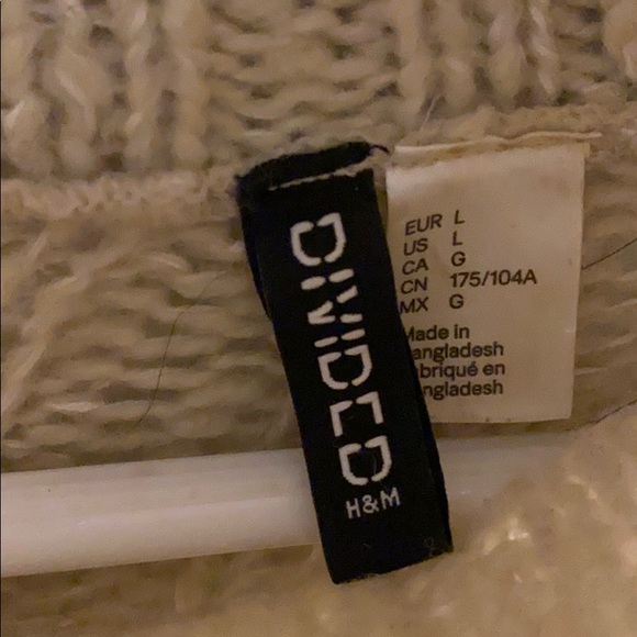 Chunky Knit Turtleneck Pullover - Picture 2 of 2